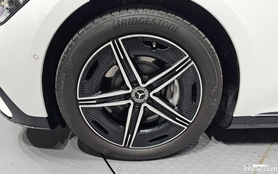 Mercedes-Benz EQE EQE350+ 2024 — миниатюра 5
