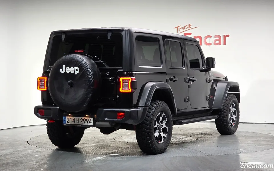 Jeep Wrangler 2.0 4 2022 — миниатюра 2