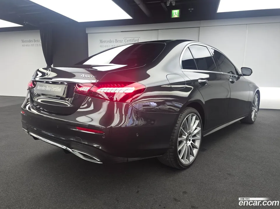 Mercedes-Benz E-Class E350 4MATIC AMG Line 2022 — миниатюра 2