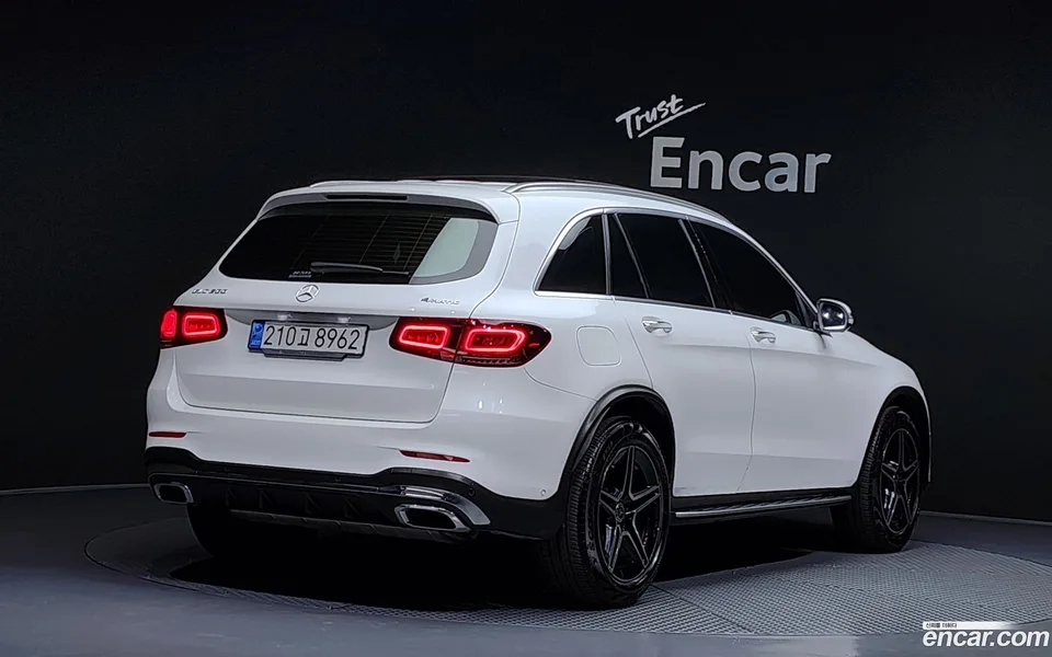 Mercedes-Benz GLC-Class GLC300 4MATIC 2022 — миниатюра 2