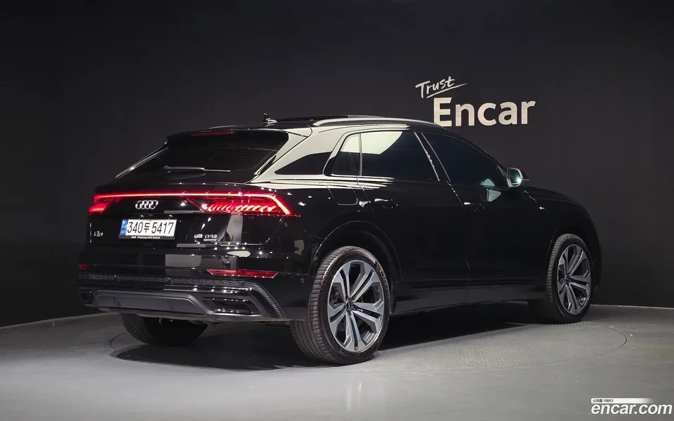 Audi Q8 (4M) 55 TFSI 2022 — миниатюра 2