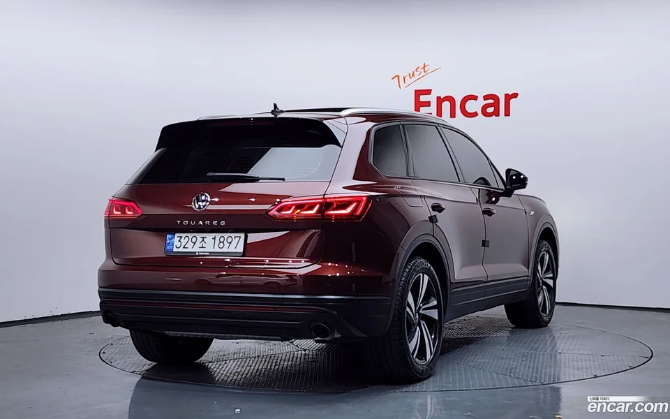 Volkswagen Touareg 3.0 TDI 2023 — миниатюра 2