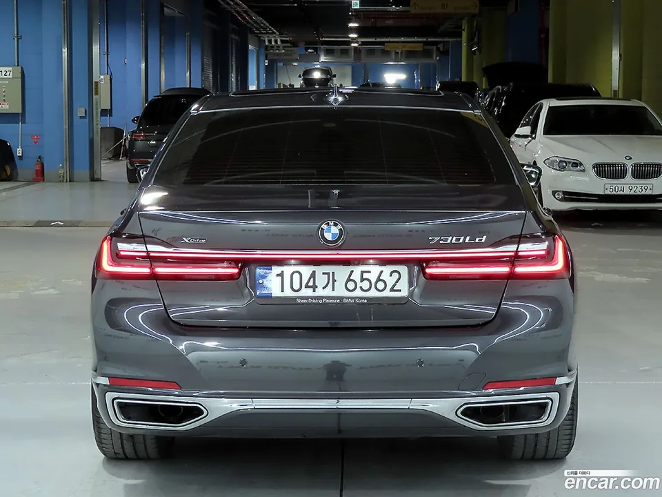 BMW 7 Series 730Ld xDrive 2022 — миниатюра 3
