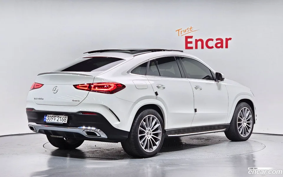 Mercedes-Benz GLE-Class GLE400d 4MATIC 2023 — миниатюра 2