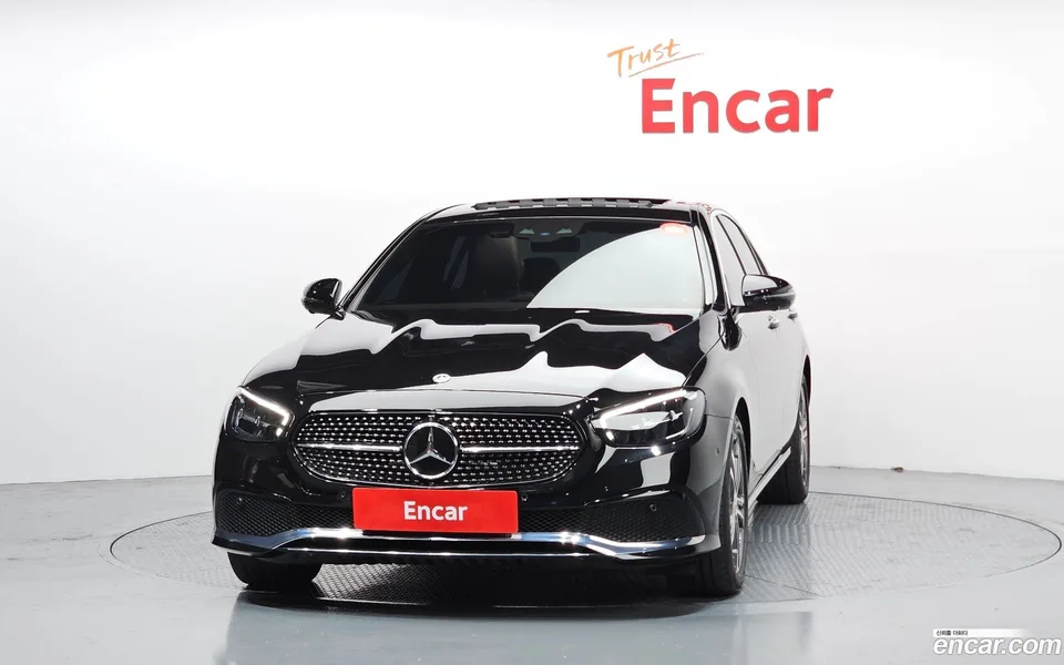 Mercedes-Benz E-Class E250 2023 — миниатюра 3