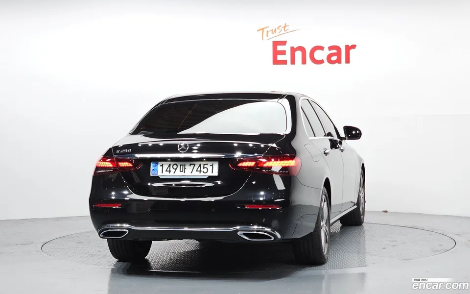 Mercedes-Benz E-Class E250 2023 — миниатюра 4