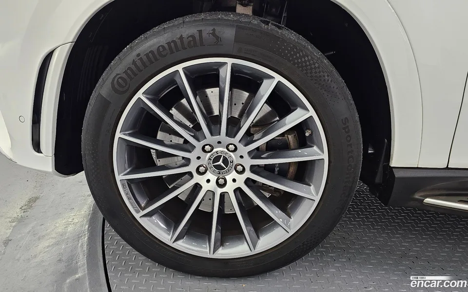 Mercedes-Benz GLE-Class GLE400d 4MATIC 2023 — миниатюра 5