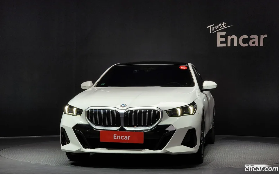 BMW 5 Series 520i M 2024 — миниатюра 3