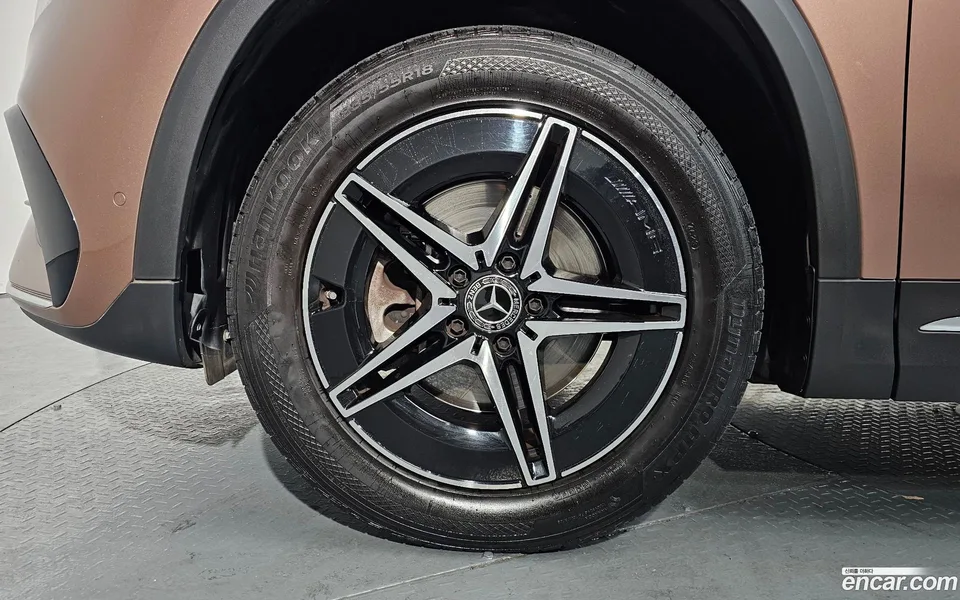 Mercedes-Benz EQA EQA250 AMG 2022 — миниатюра 5