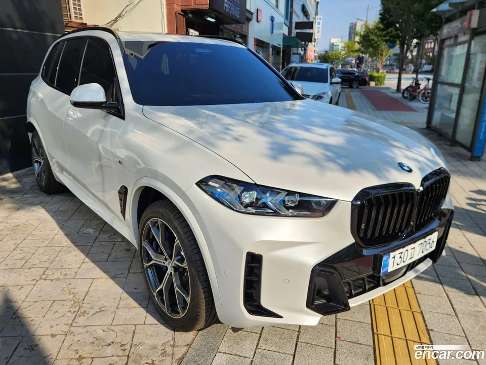 BMW X5 xDrive 40i M 2025 — миниатюра 2