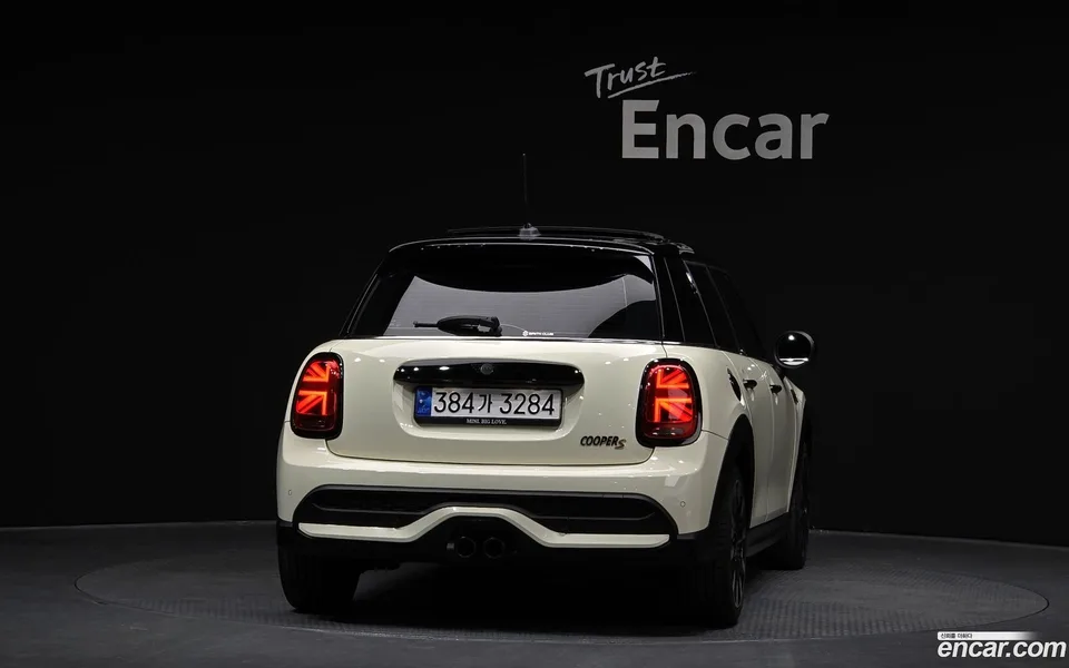MINI Cooper S 5 2022 — миниатюра 4