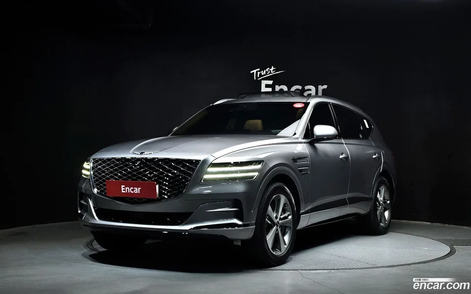 Genesis GV80 2.5T AWD 2022 — фото 1, купить с доставкой в Москву