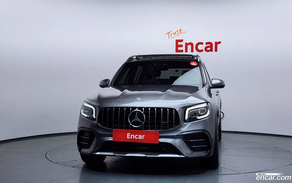 Mercedes-Benz GLB-Class AMG GLB35 4MATIC 2022 — миниатюра 3