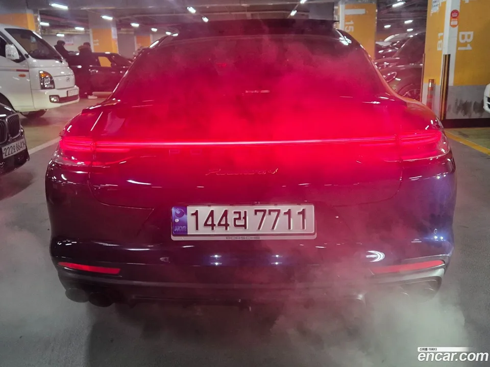 Porsche Panamera (971) 2.9 AWD E- 2023 — миниатюра 2