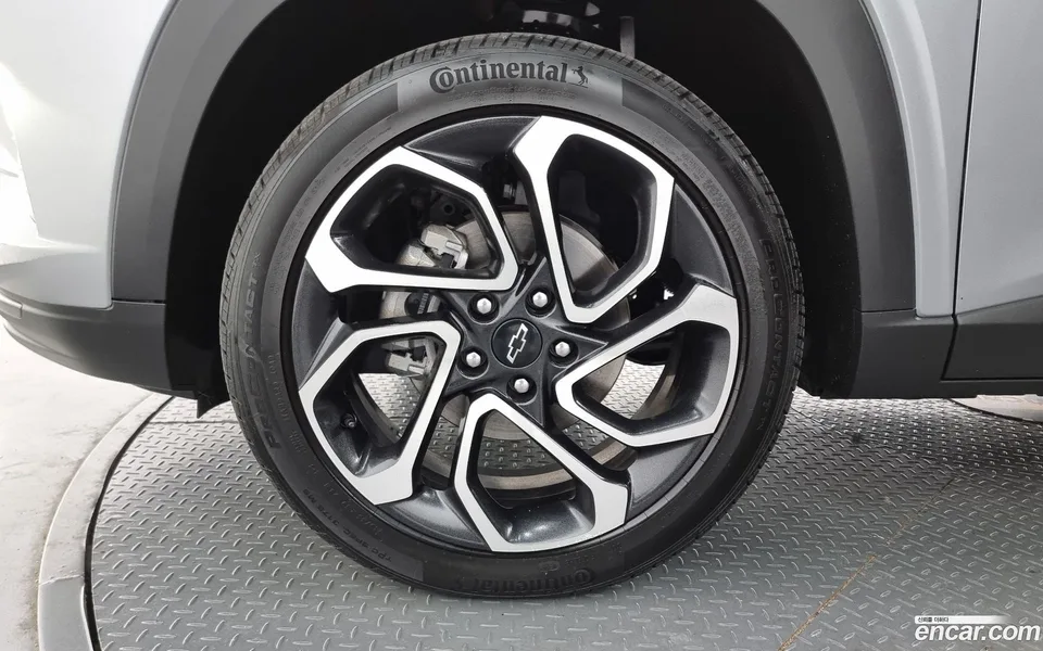 Chevrolet Trax Crossover 1.2 RS 2024 — миниатюра 5