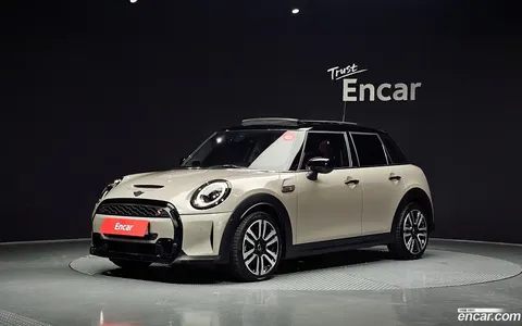 MINI Cooper S 2023 купить в Москве