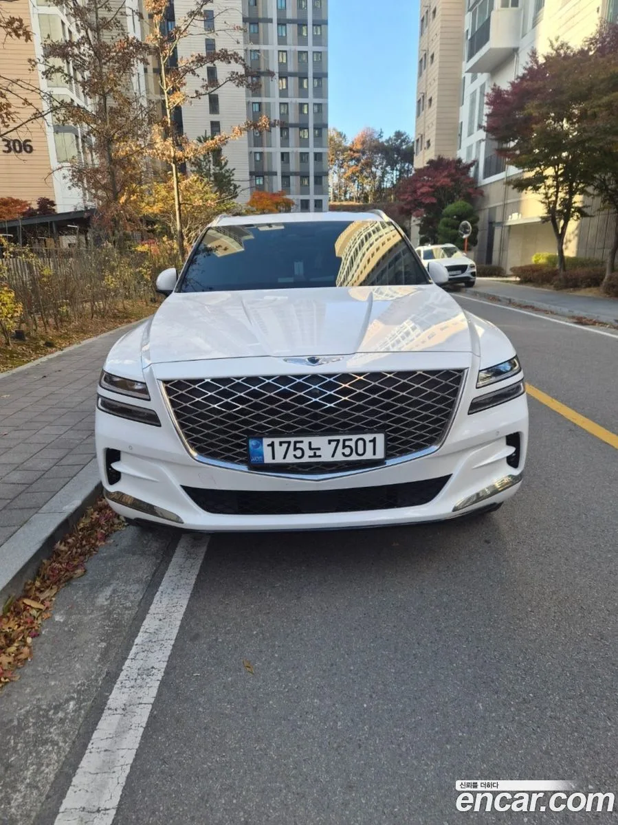 Genesis GV80 2.5T AWD 2022 — фото 1, купить с доставкой в Москву