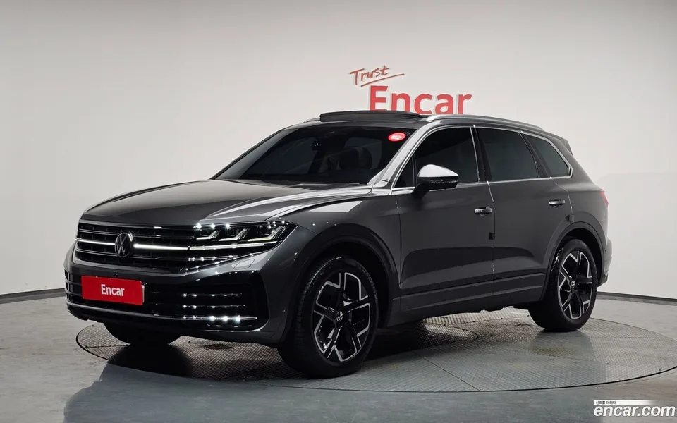 Volkswagen Touareg 3.0 TDI 2024 — фото 1, купить с доставкой в Москву