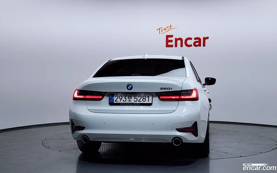 BMW 3 Series 320i 2022 — миниатюра 4