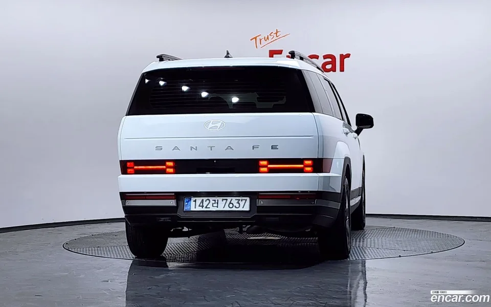 Hyundai SantaFe HEV 1.6 2WD 2023 — миниатюра 4
