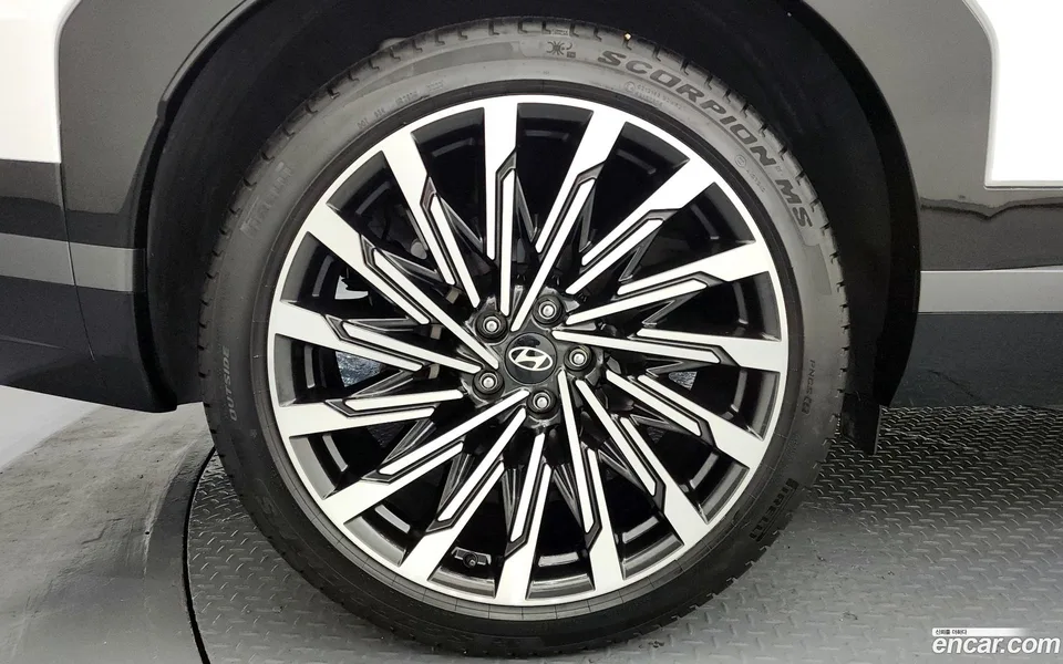 Hyundai SantaFe 2.5T 2WD 2023 — миниатюра 5