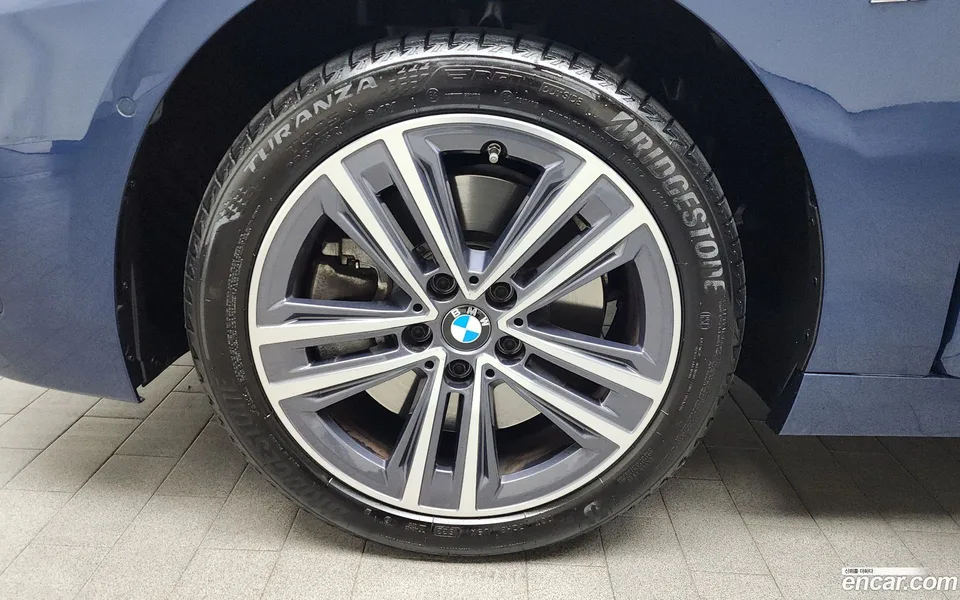 BMW 2 Series Gran Coupe 220i 2022 — миниатюра 5