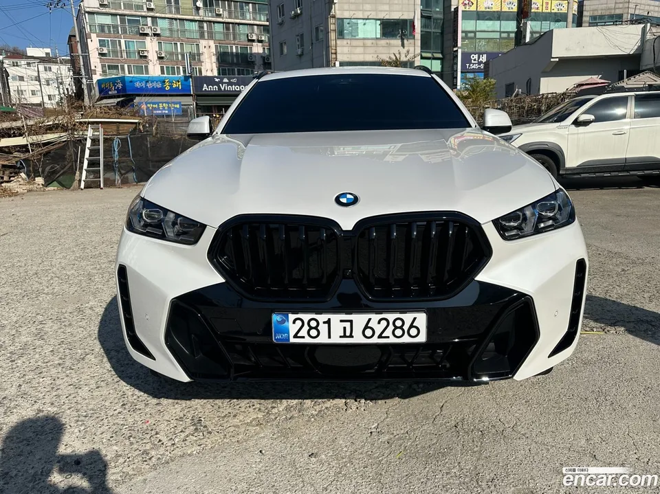 BMW X6 xDrive40i M 2025 — миниатюра 3
