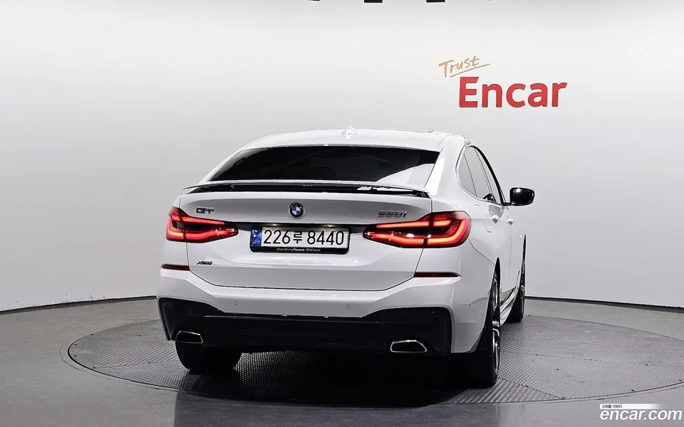 BMW 6 Series GT 630i xDrive M 2024 — миниатюра 4
