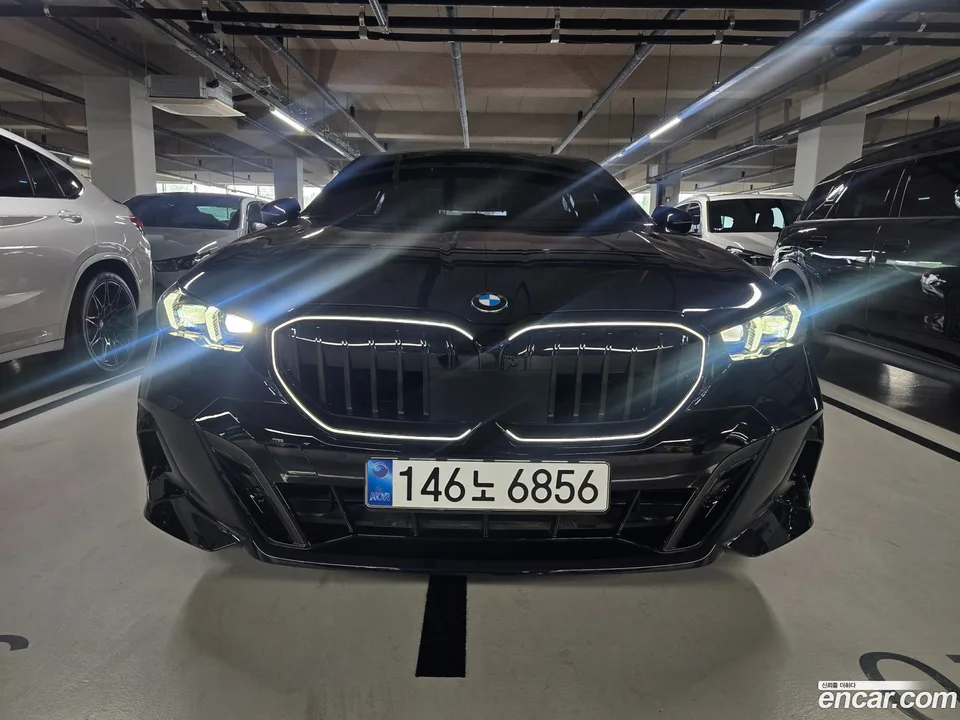 BMW 5 Series 520i M 2025 — миниатюра 2