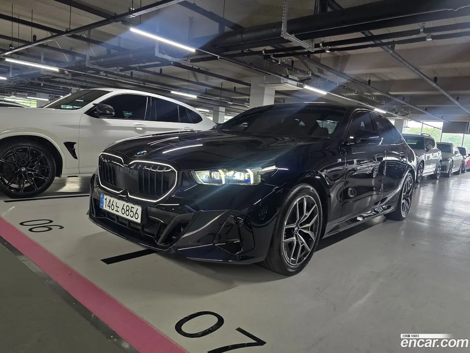 BMW 5 Series 520i M 2025 — миниатюра 3