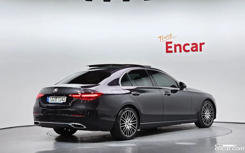Mercedes-Benz C-Class C300 4MATIC 2024 — миниатюра 2