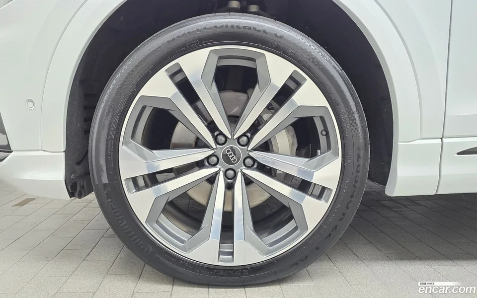 Audi Q8 (4M) 55 TFSI 2023 — миниатюра 5