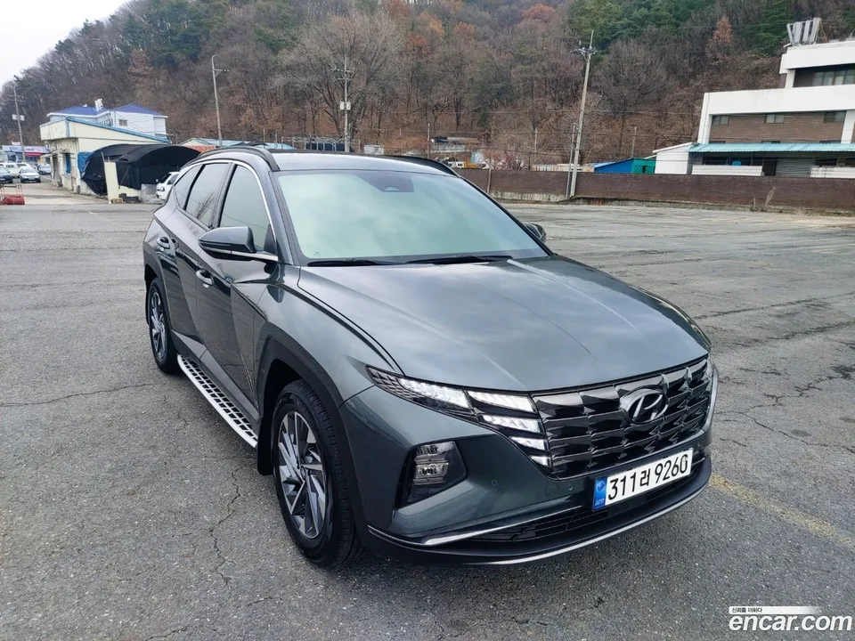 Hyundai Tucson Hybrid 2WD 2022 — фото 1, купить с доставкой в Москву