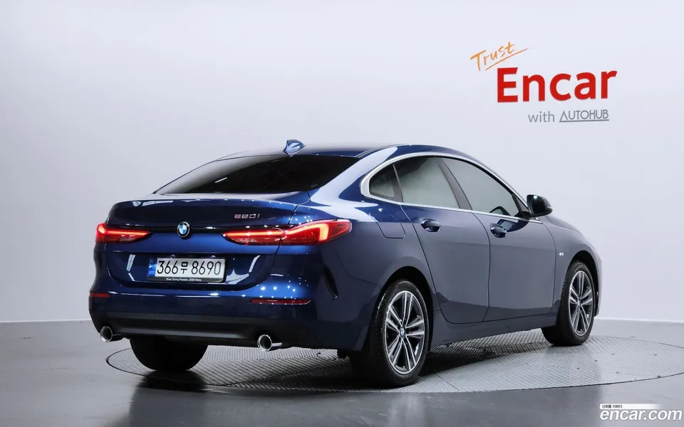 BMW 2 Series Gran Coupe 220i 2022 — миниатюра 2