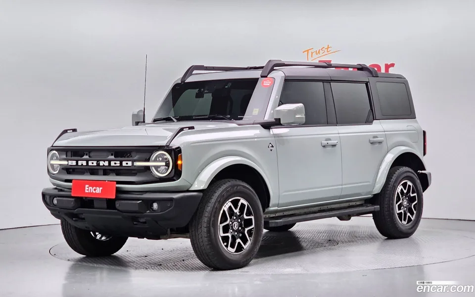 Ford Bronco 2.7 2023 — фото 1, купить с доставкой в Москву