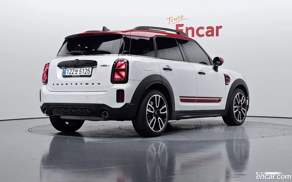 MINI Cooper S Countryman JCW 2023 — миниатюра 2