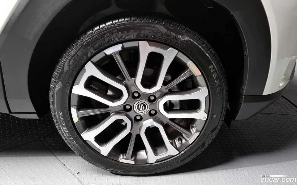 KG Mobility Torres 1.5 2WD 2023 — миниатюра 5