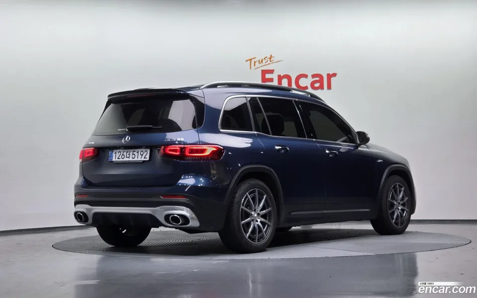 Mercedes-Benz GLB-Class AMG GLB35 4MATIC 2022 — миниатюра 2