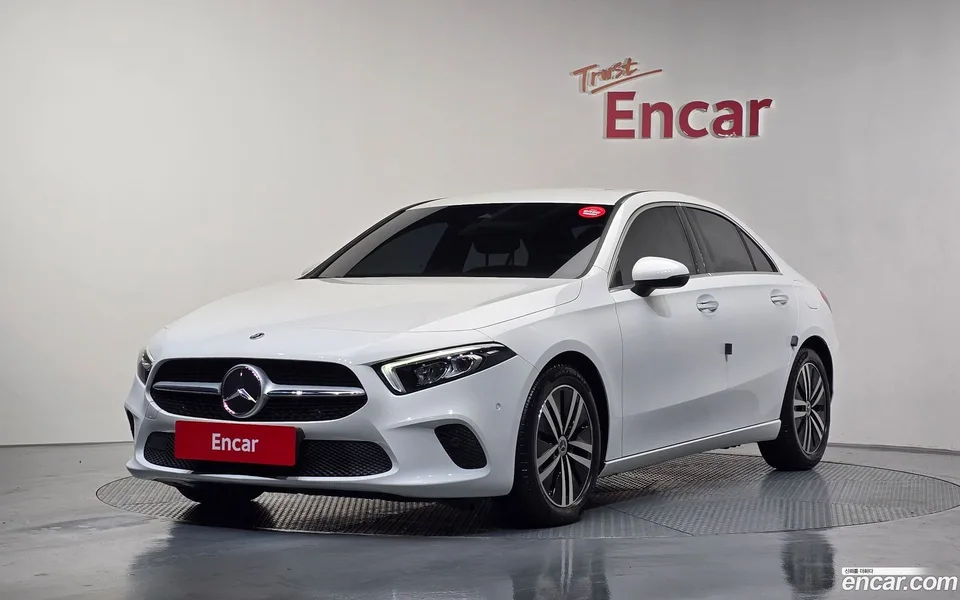 Mercedes-Benz A-Class A220 2022 — фото 1, купить с доставкой в Москву