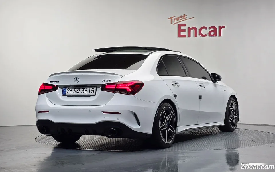 Mercedes-Benz A-Class AMG A35 4MATIC 2023 — миниатюра 2