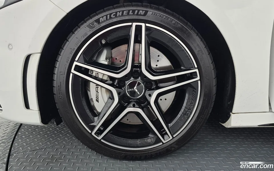 Mercedes-Benz A-Class AMG A35 4MATIC 2023 — миниатюра 5