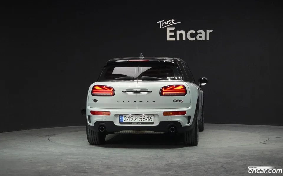 MINI Cooper S Clubman 2022 — миниатюра 4