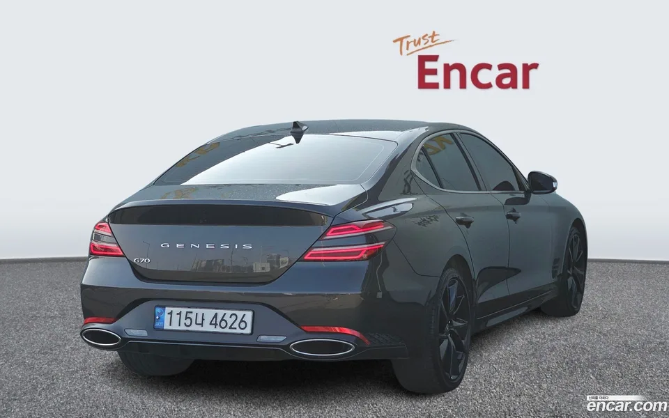 Genesis G70 2.0T 2WD 2022 — миниатюра 2