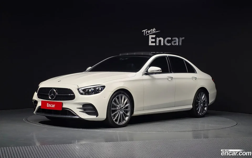 Mercedes-Benz E-Class E350 4MATIC AMG Line 2022 — фото 1, купить с доставкой в Москву
