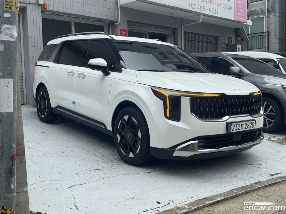 Kia Carnival HEV 9 2025 — миниатюра 3