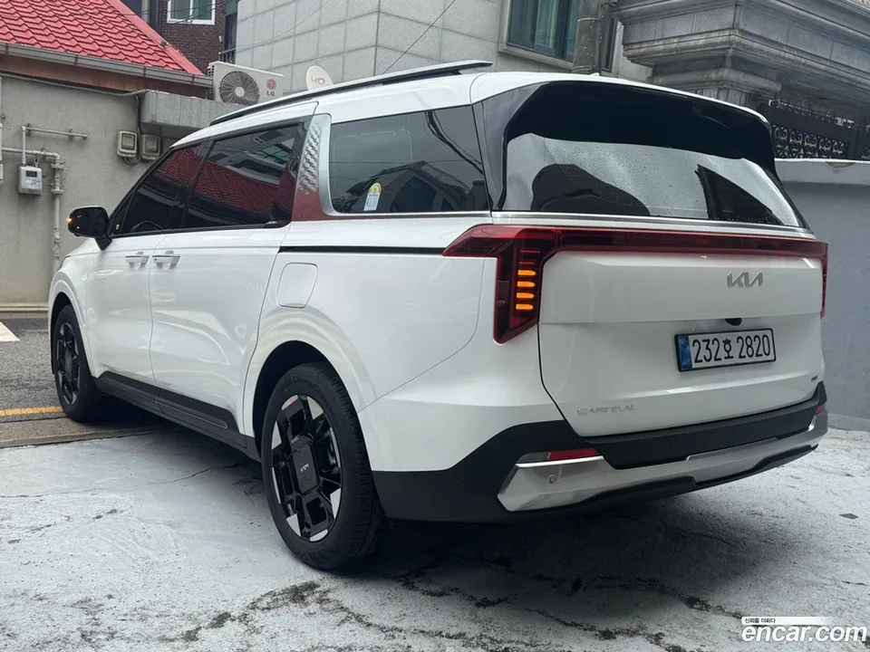 Kia Carnival HEV 9 2025 — миниатюра 5