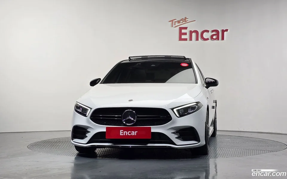 Mercedes-Benz A-Class AMG A35 4MATIC 2023 — миниатюра 3