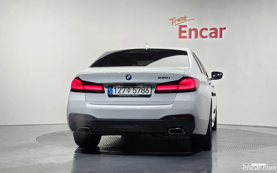 BMW 5 Series 530i M 2022 — миниатюра 4