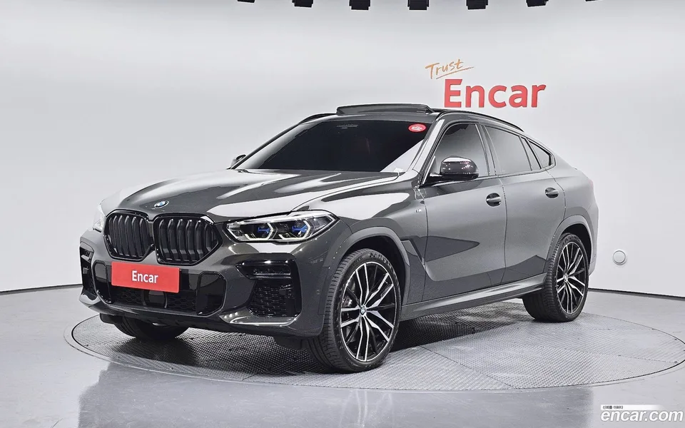 BMW X6 xDrive40d M 2023 — фото 1, купить с доставкой в Москву