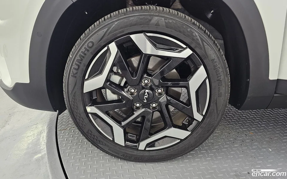 Kia Seltos 1.6 2WD 2024 — миниатюра 5
